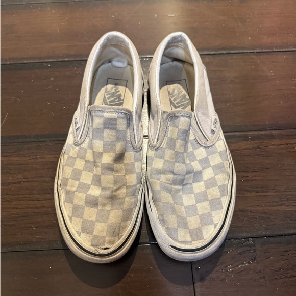 Checkered vans - Picture 1 of 2